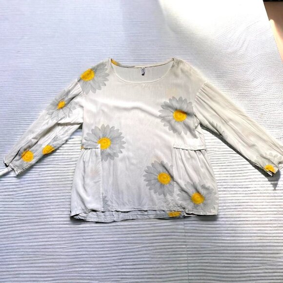 Boho festival style flutter top - Picture 1 of 3